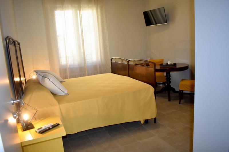Il Trovatore Rooms Парма Екстериор снимка
